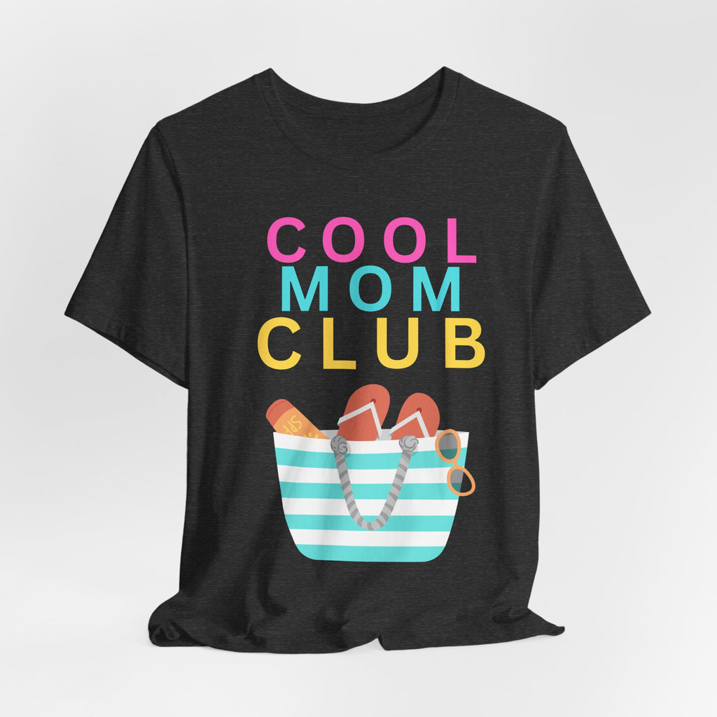 Cool Mom Club Beach Tee — Beach Bag Graphic T-Shirt