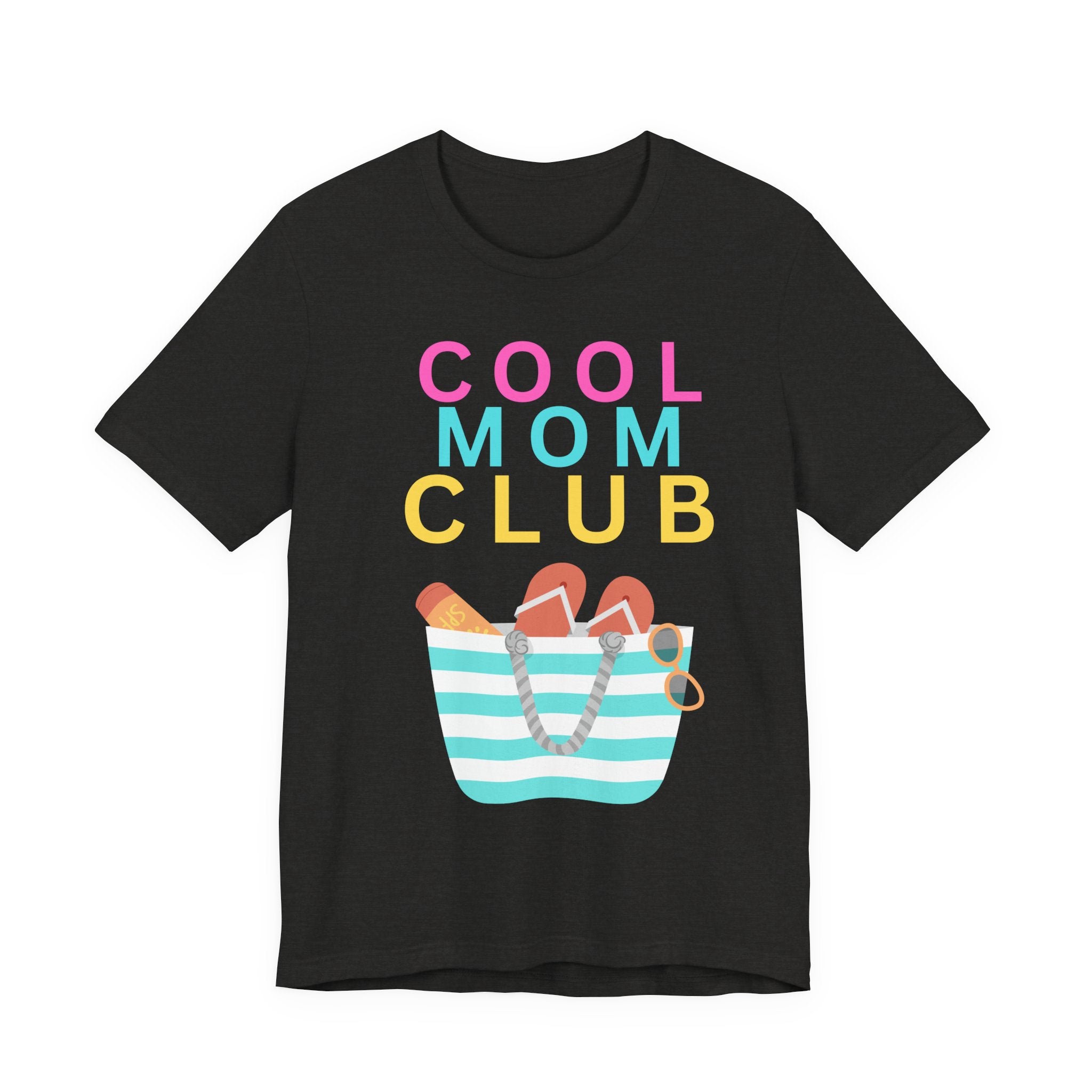 Cool Mom Club Beach Tee — Beach Bag Graphic T-Shirt