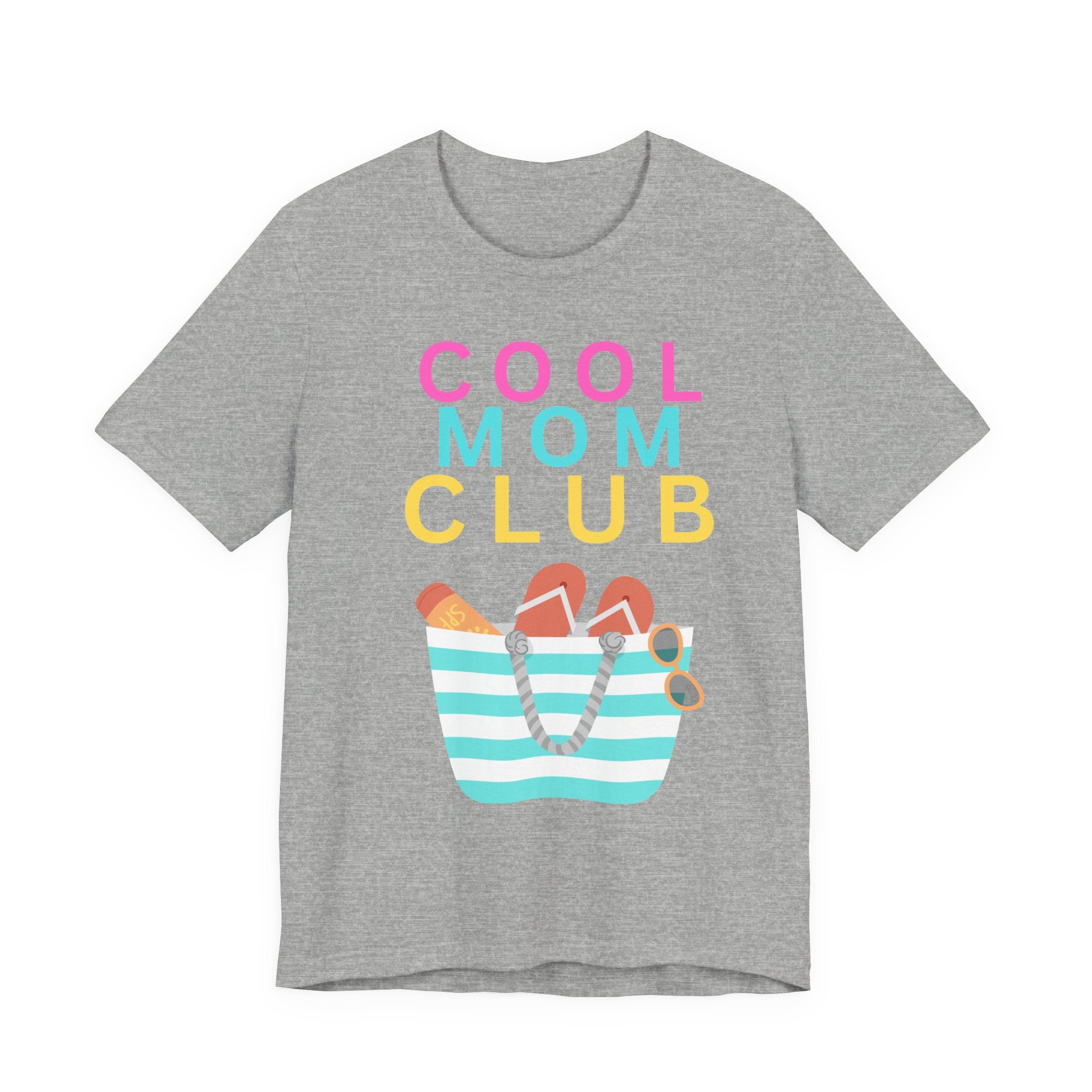 Cool Mom Club Beach Tee — Beach Bag Graphic T-Shirt