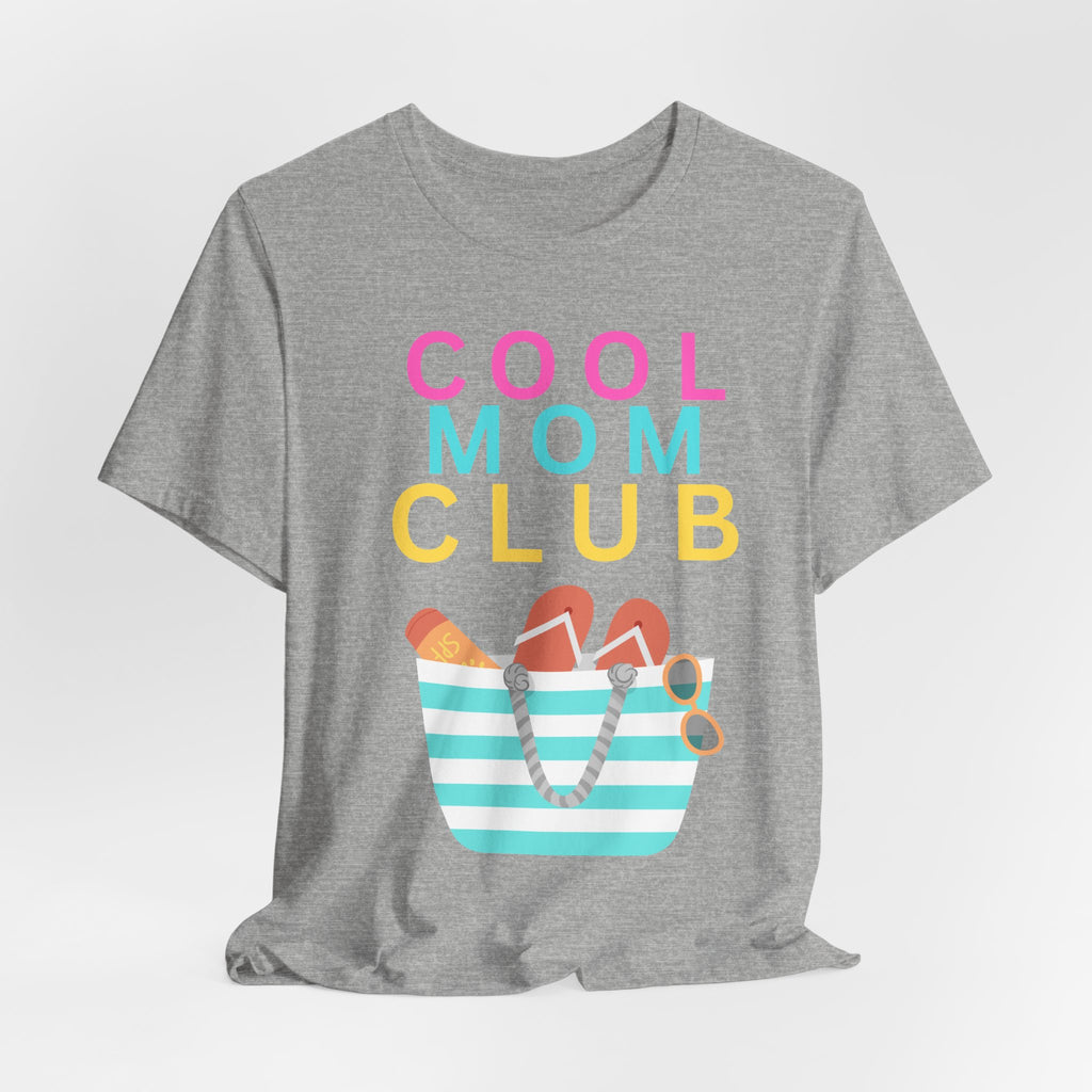Cool Mom Club Beach Tee — Beach Bag Graphic T-Shirt