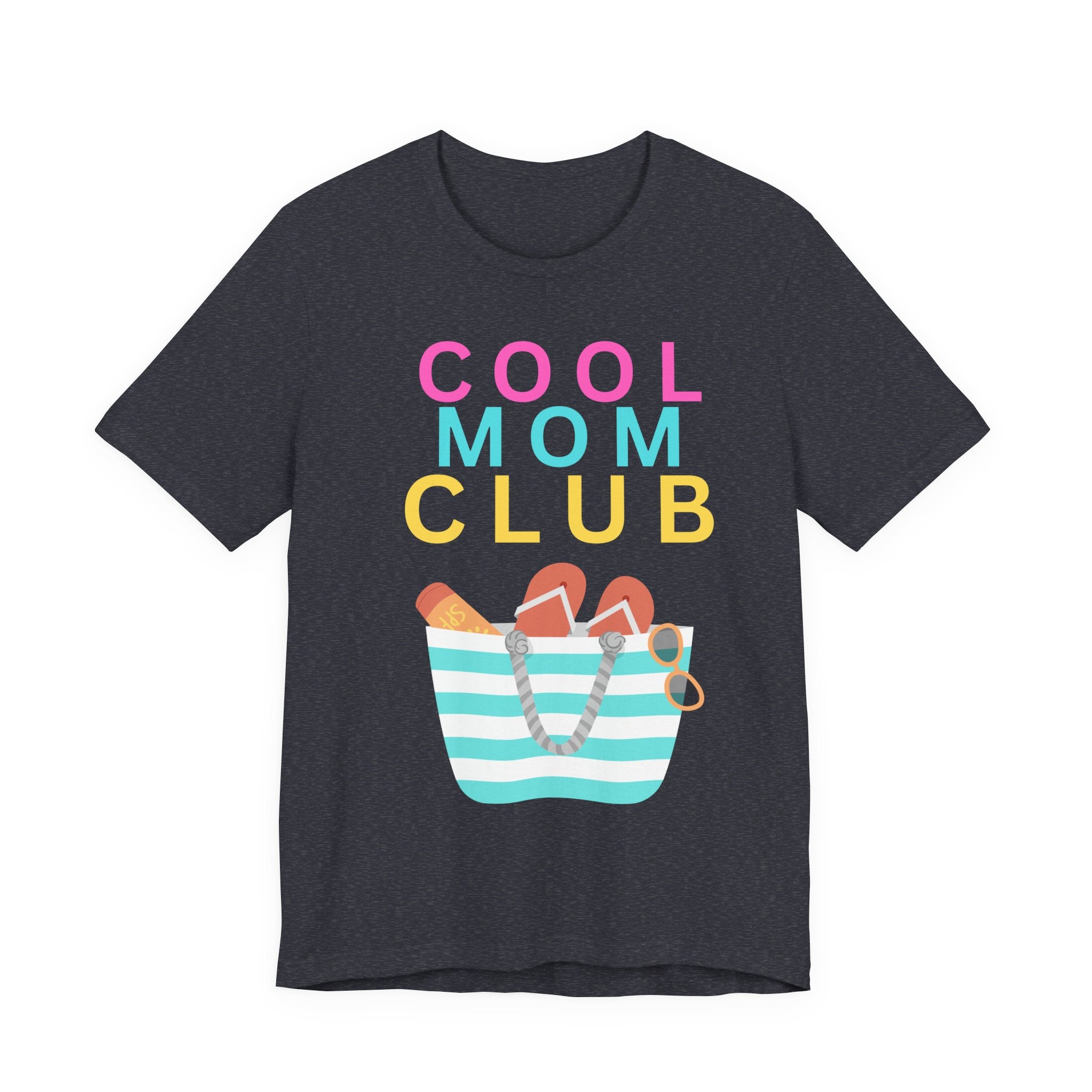 Cool Mom Club Beach Tee — Beach Bag Graphic T-Shirt